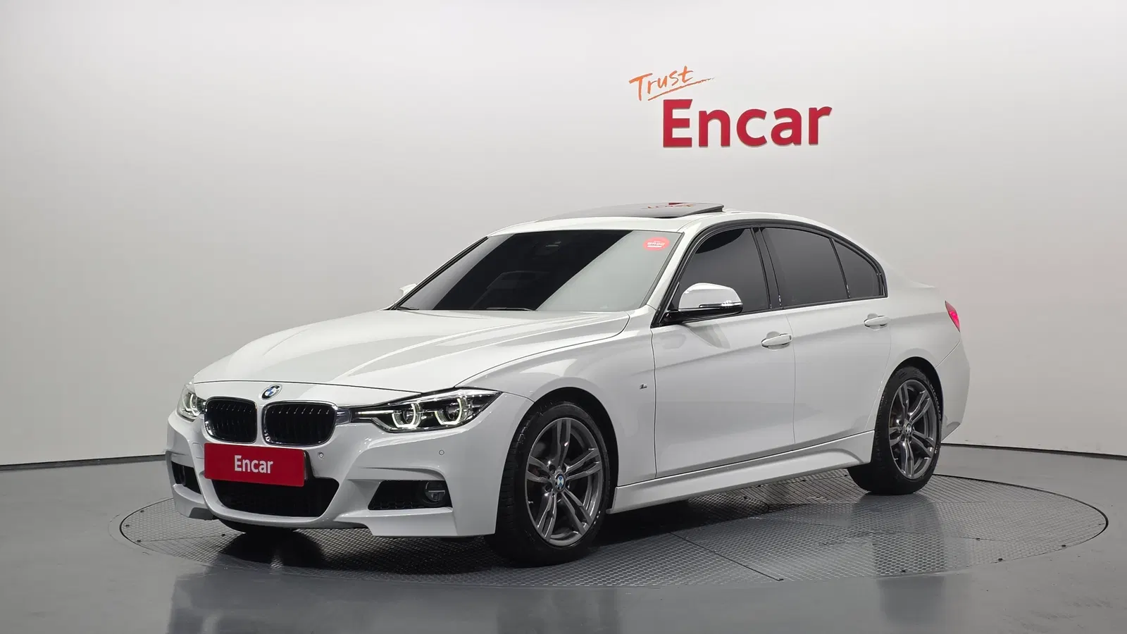 BMW Série 3 (F30) 320i M Sport 2018 — photo 1 sur 36