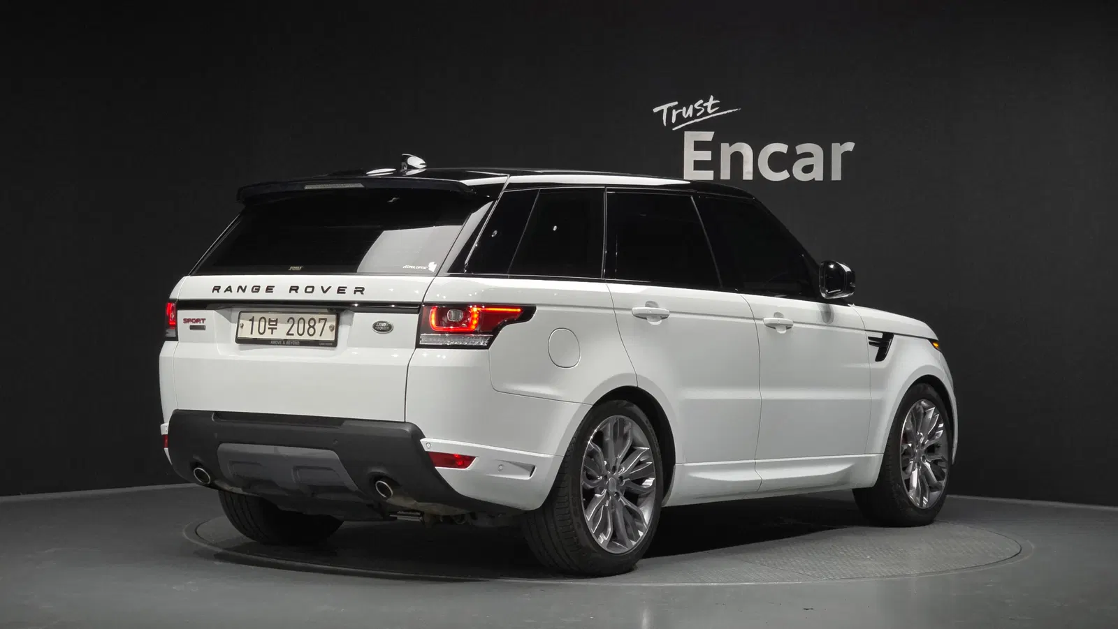 Land Rover Range Rover Sport 2e génération 3.0 SDV6 AB Dynamic 2017 — photo 1 sur 43