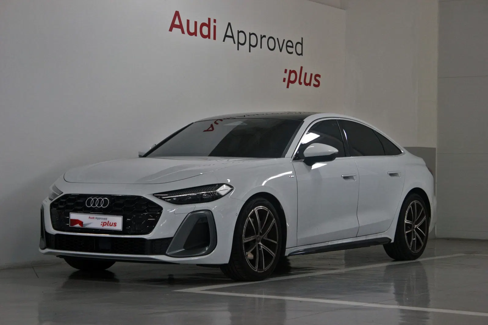 Audi A5 (B10) 40 TFSI Quattro S Line 2025 — photo 1 sur 26
