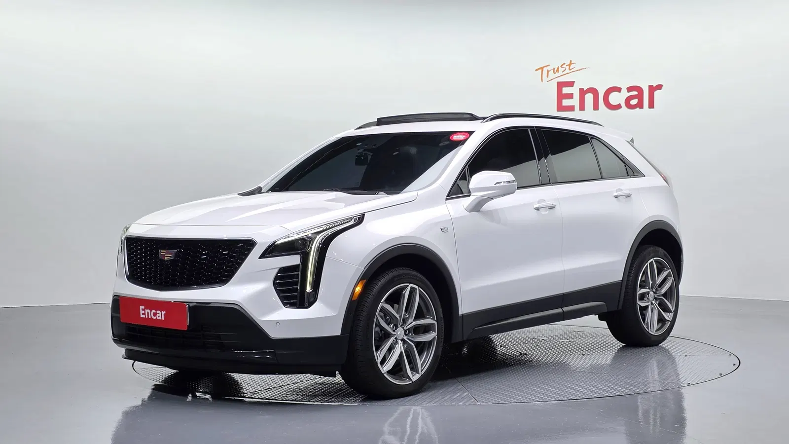 Cadillac XT4 2.0 Sport AWD 2023 — photo 1 sur 35