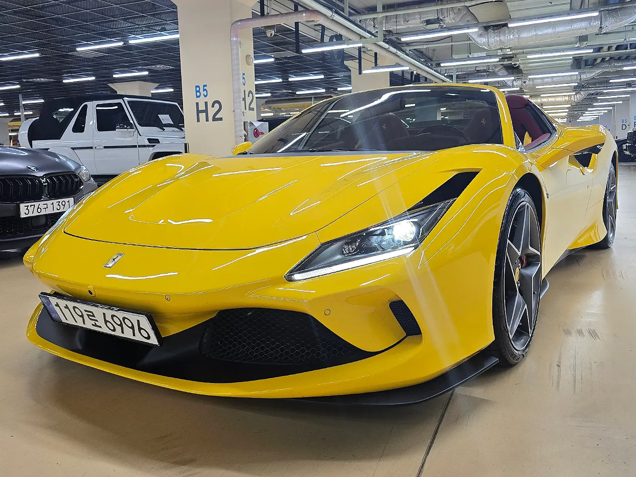 Ferrari F8 Spyder 3.9 V8 2021 — photo 1 sur 26