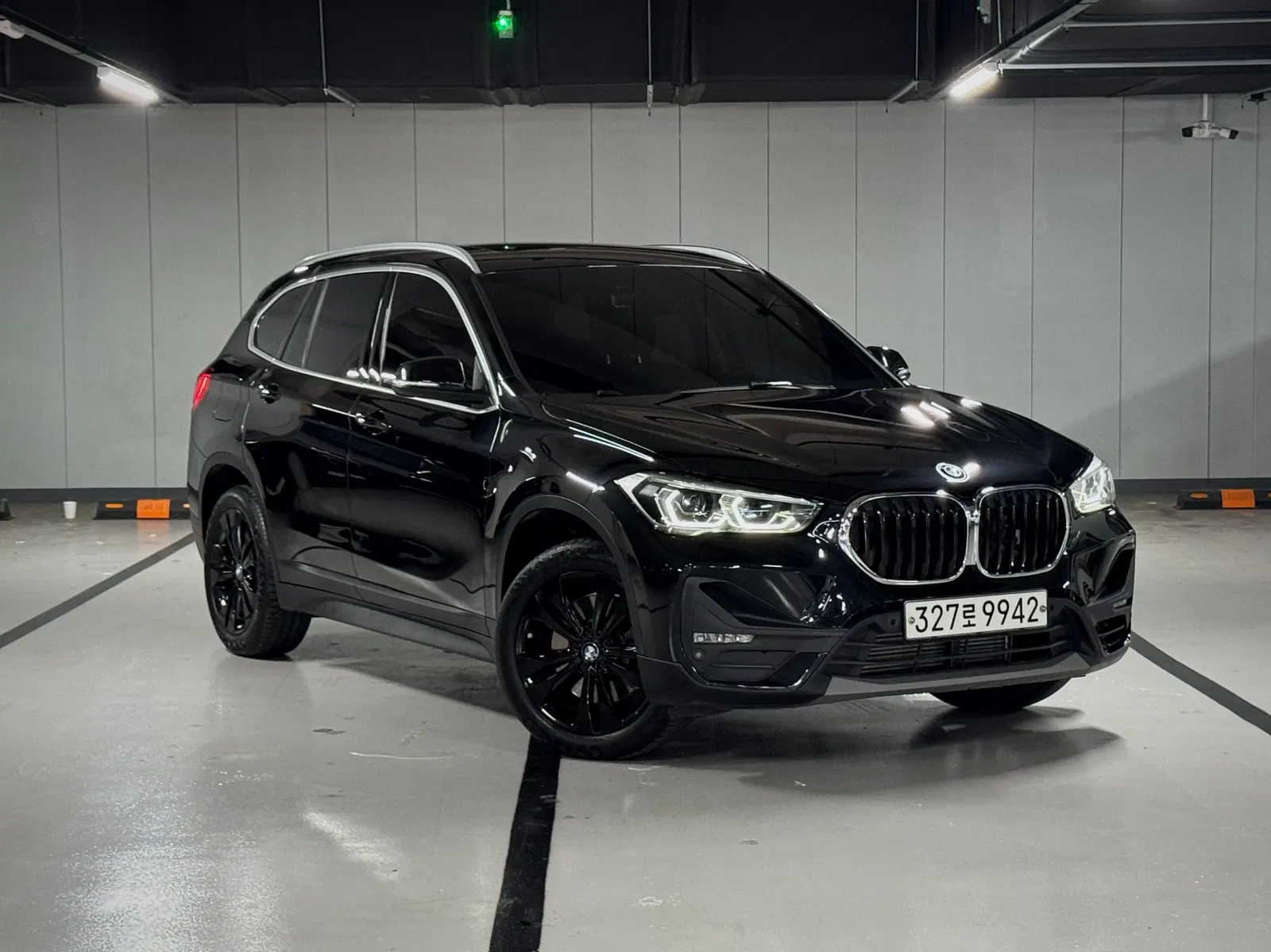 BMW X1 (F48) xDrive 20i Advantage 2020 — photo 1 sur 26