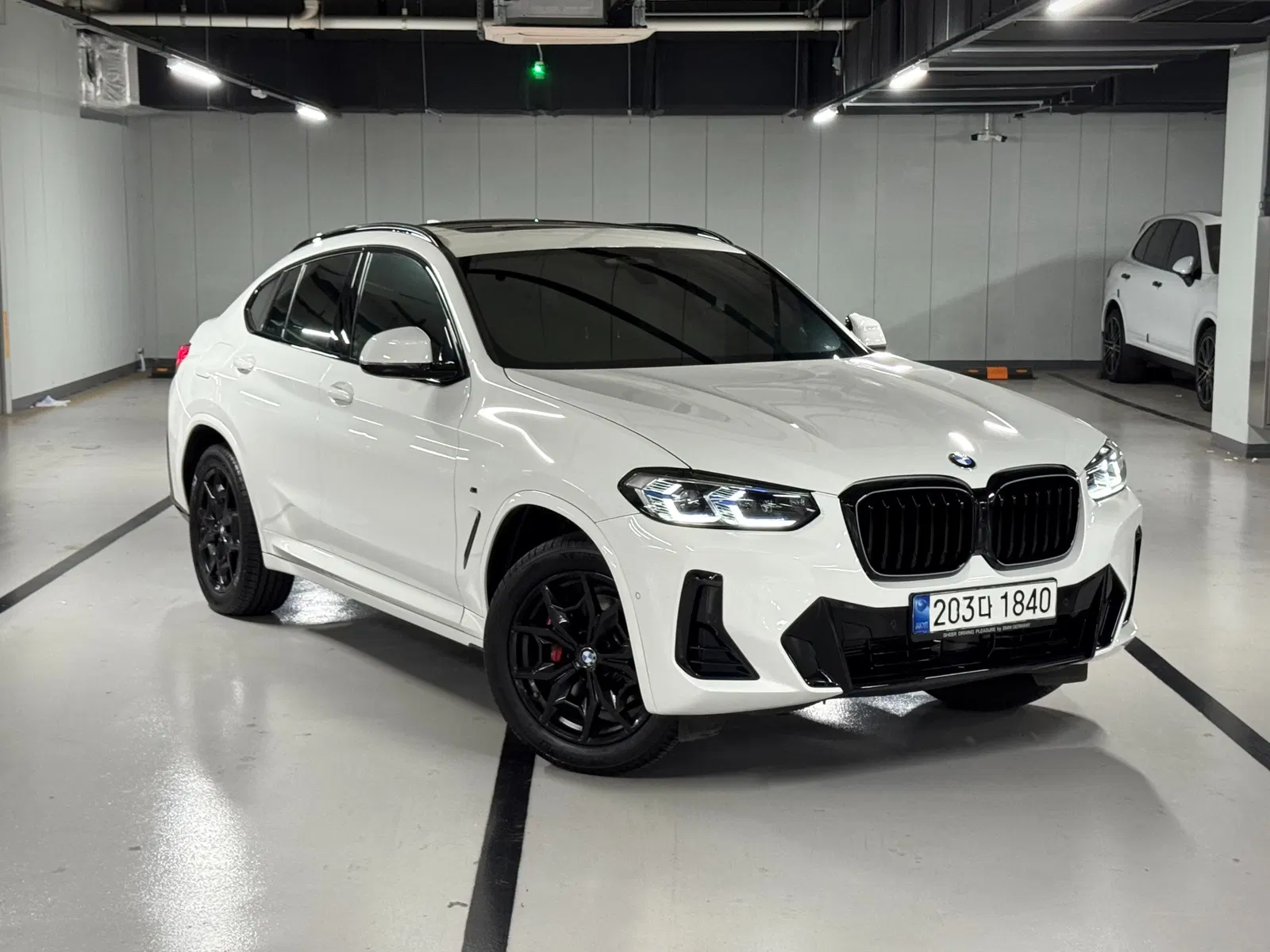 BMW X4 (G02) xDrive20i M Sport Pro 2022 — photo 1 sur 26