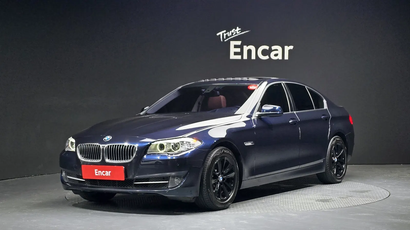 BMW Série 5 (F10) 520d 2013 — photo 1 sur 26