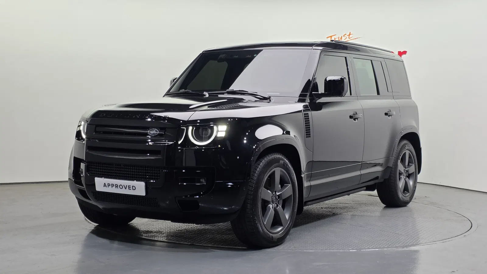 Land Rover Defender (L663) 110 D300 X-Dynamic HSE 2026 importée par Kaizen Motors