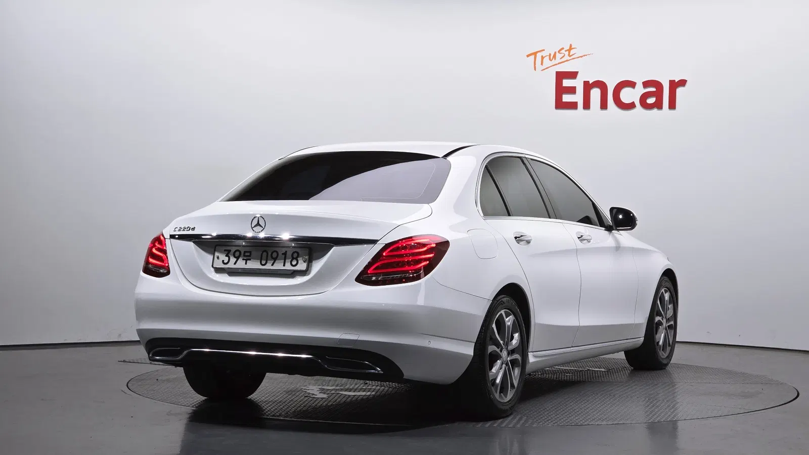 Mercedes-Benz Classe C C220 d Avantgarde (W205) 2016 — photo 1 sur 36