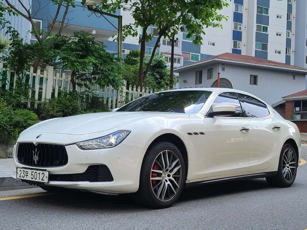Maserati Ghibli 3.0 Diesel 2017 — photo 1 sur 26