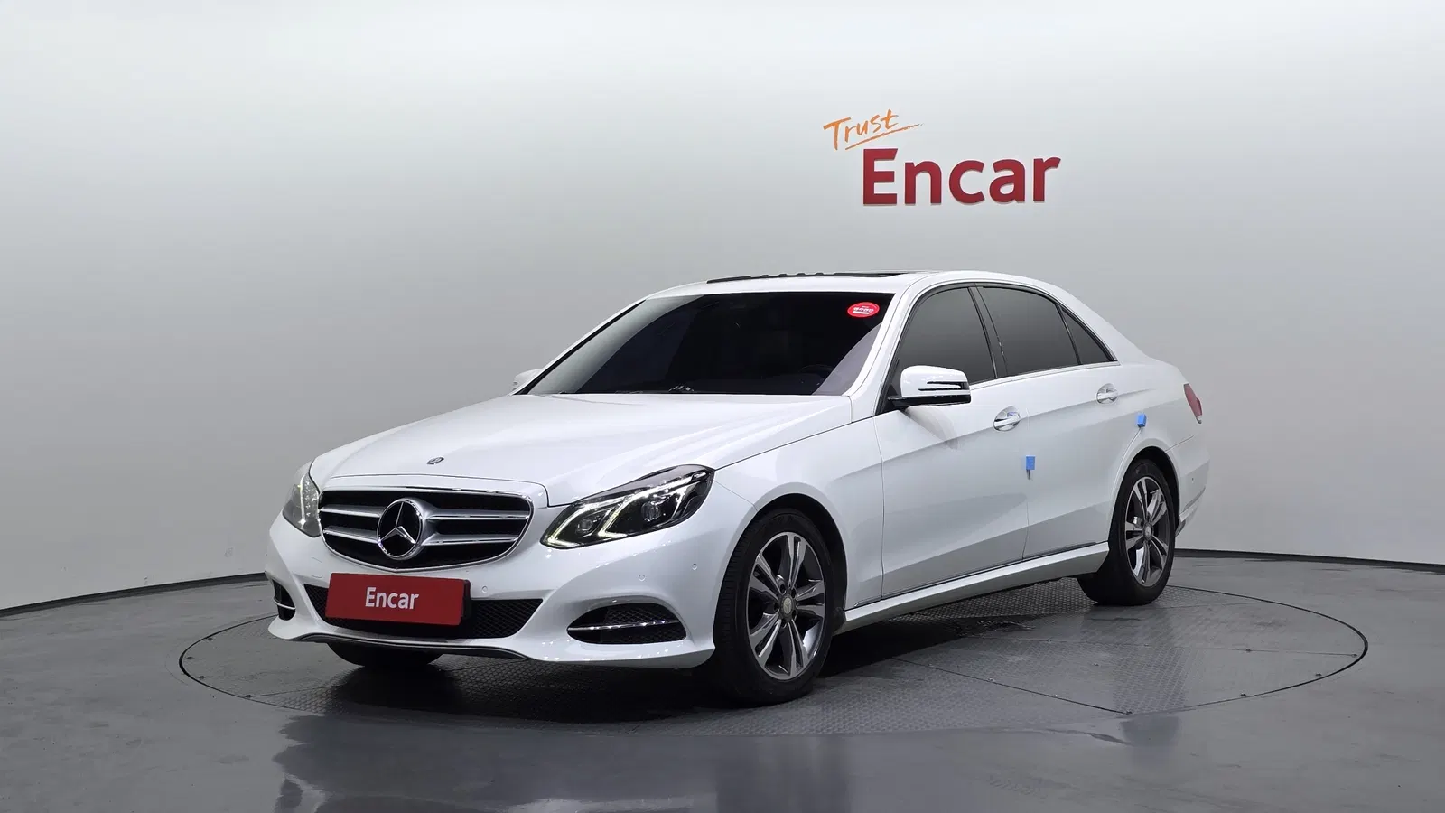 Mercedes-Benz Classe E E220 CDI Avantgarde (W212) 2014 — photo 1 sur 20