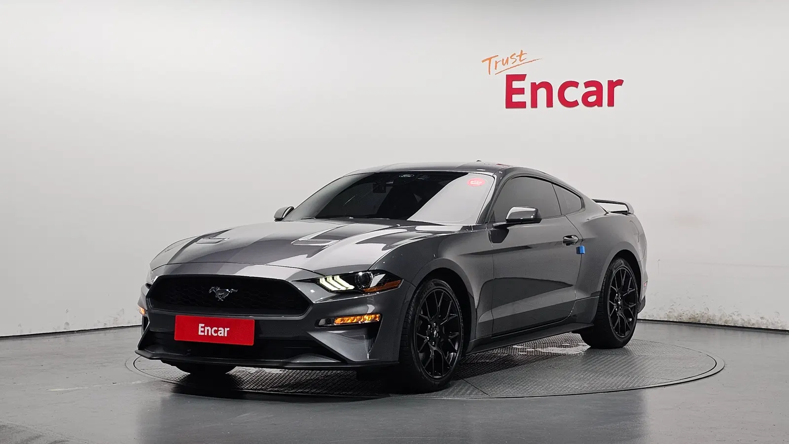 Ford Mustang Coupé 2022 — photo 1 sur 38