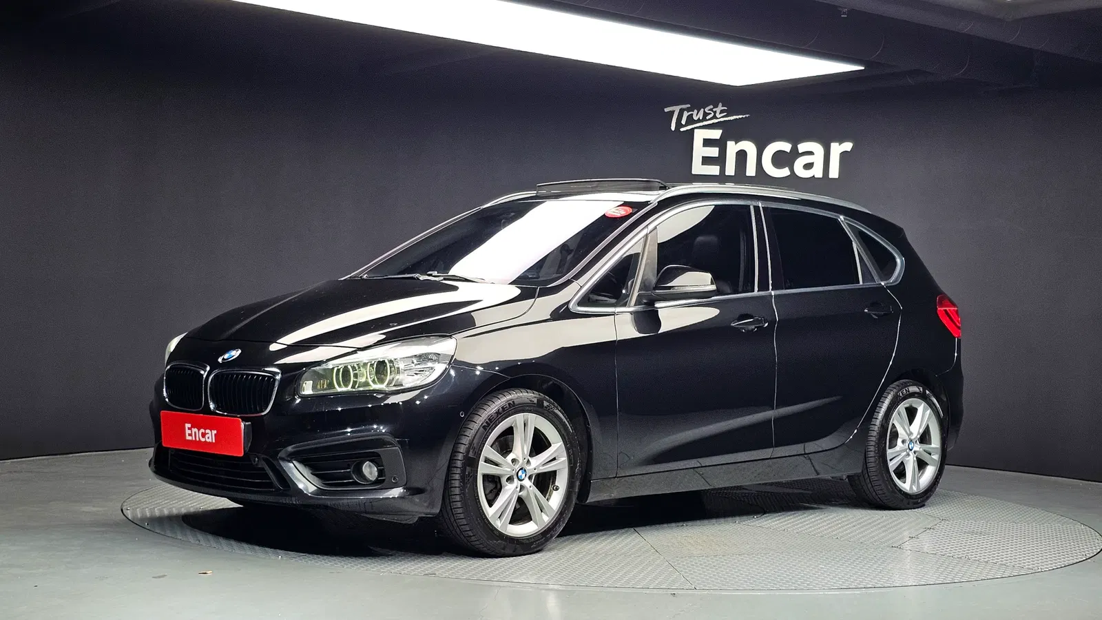 BMW Série 2 Active Tourer (F45) Joy 2016 — photo 1 sur 20