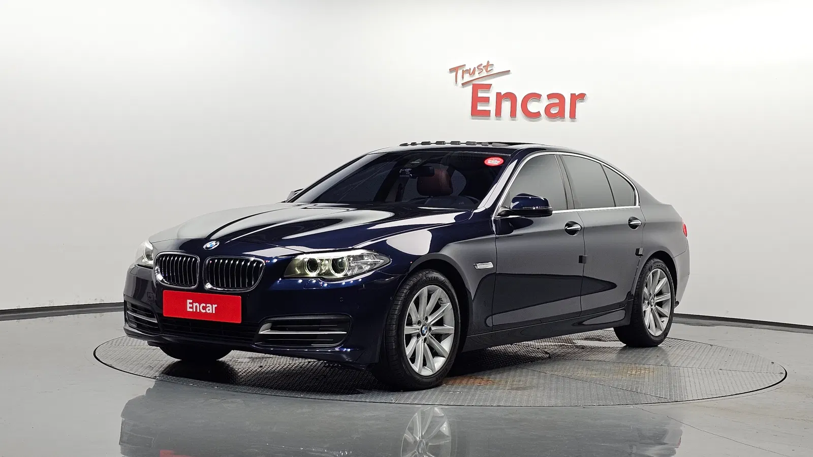 BMW Série 5 (F10) 528i xDrive 2014 — photo 1 sur 20