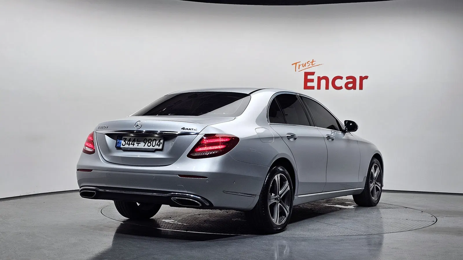 Mercedes-Benz Classe E E220d 4MATIC Exclusive (W213) 2019 — photo 1 sur 34