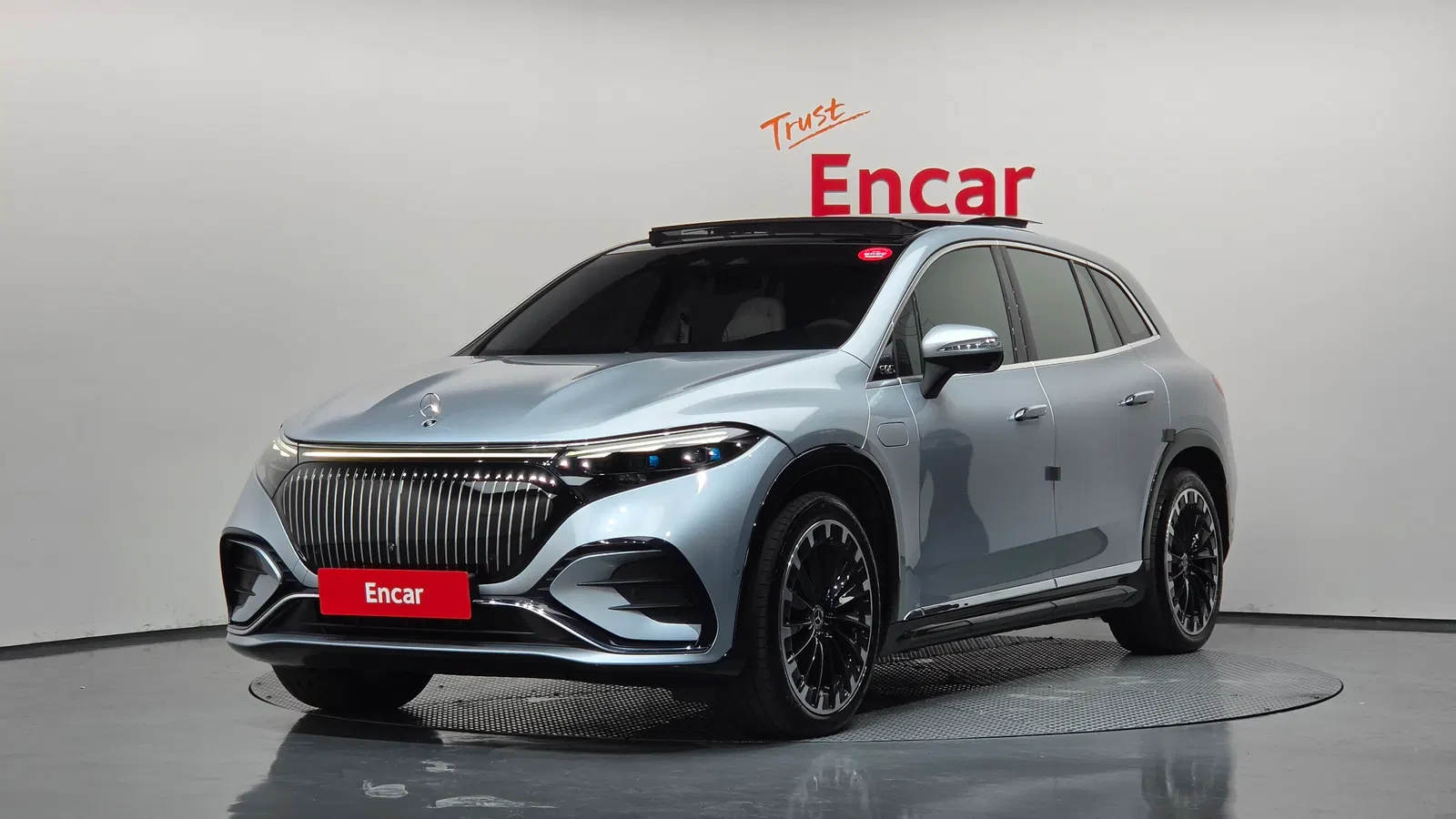 Mercedes-Benz EQS EQS580 4MATIC LaunchEdition SUV (X296) 2023 — photo 1 sur 36
