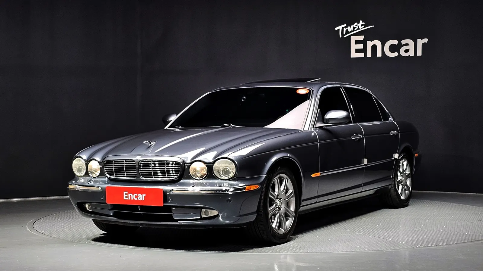 Jaguar XJ-8 3.5 2005 — photo 1 sur 26