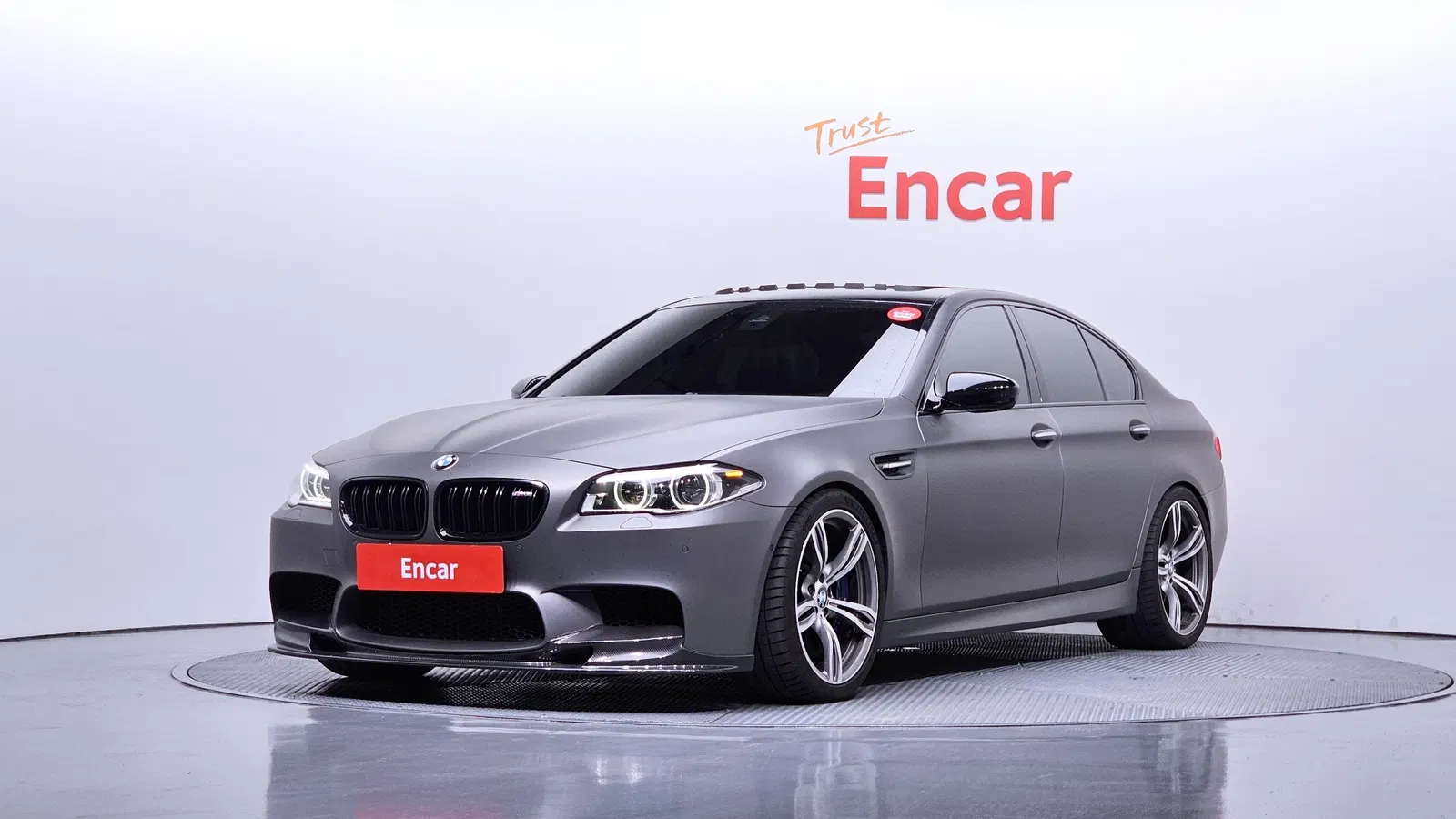 BMW M5 (F10) M5 Sedan 2015 — photo 1 sur 8