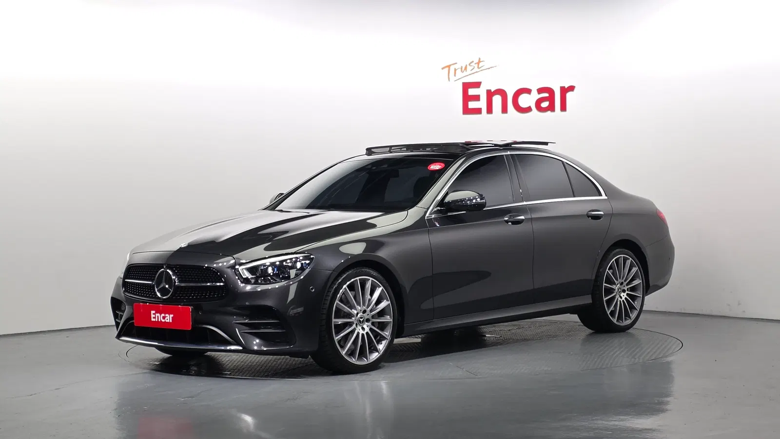 Mercedes-Benz Classe E AMG Line · E350 4MATIC (W213) 2022 — photo 1 sur 33