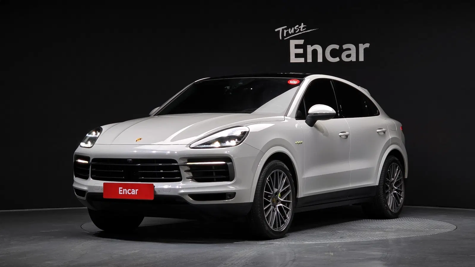 Porsche Cayenne (PO536) 3.0 E-Hybride Coupé 2021 — photo 1 sur 32