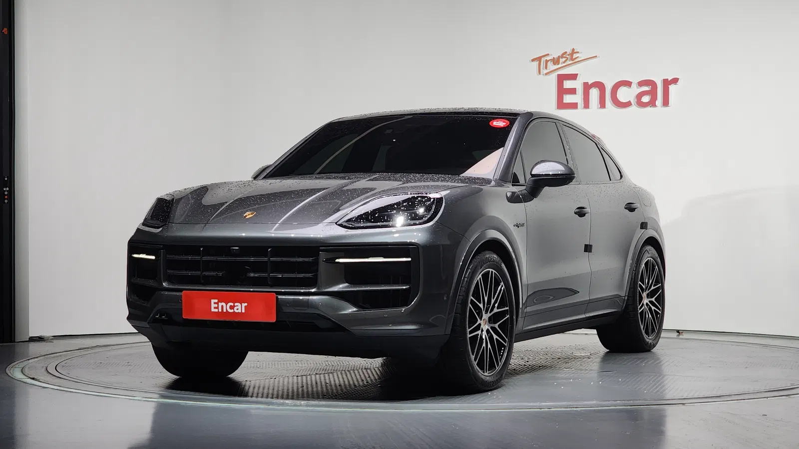 Porsche Cayenne (PO536) 3.0 E-Hybride Coupé 2025 — photo 1 sur 35