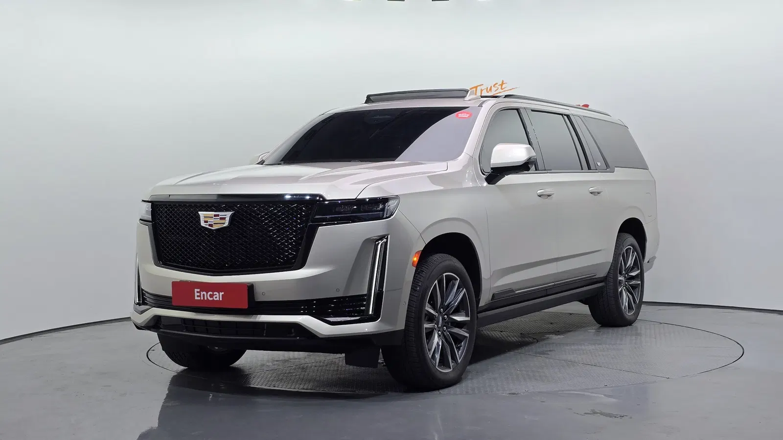 Cadillac Escalade 5e génération 6.2 ESV 2023 — photo 1 sur 20