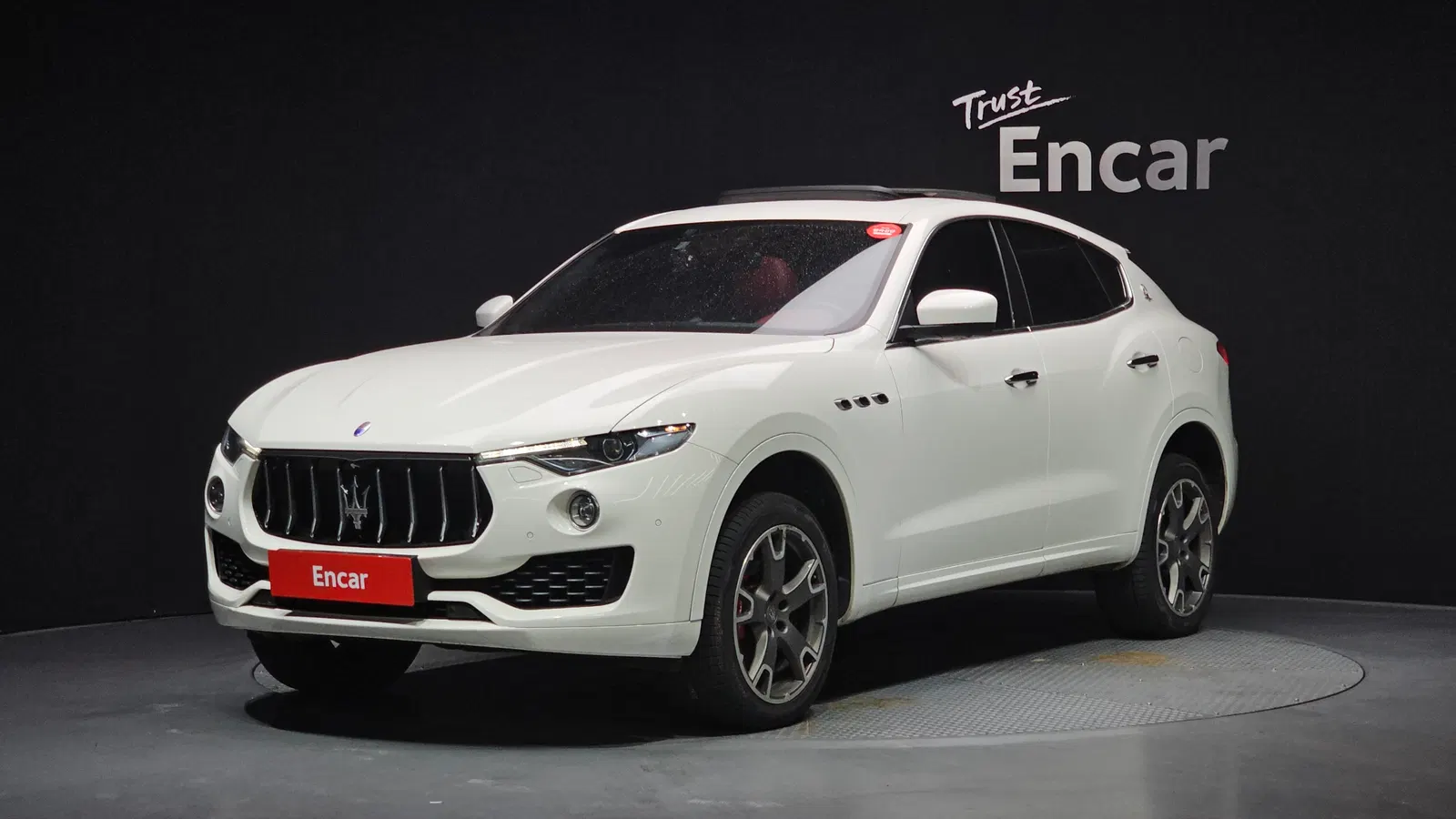 Maserati Levante 3.0 AWD Luxury 2017 — photo 1 sur 20