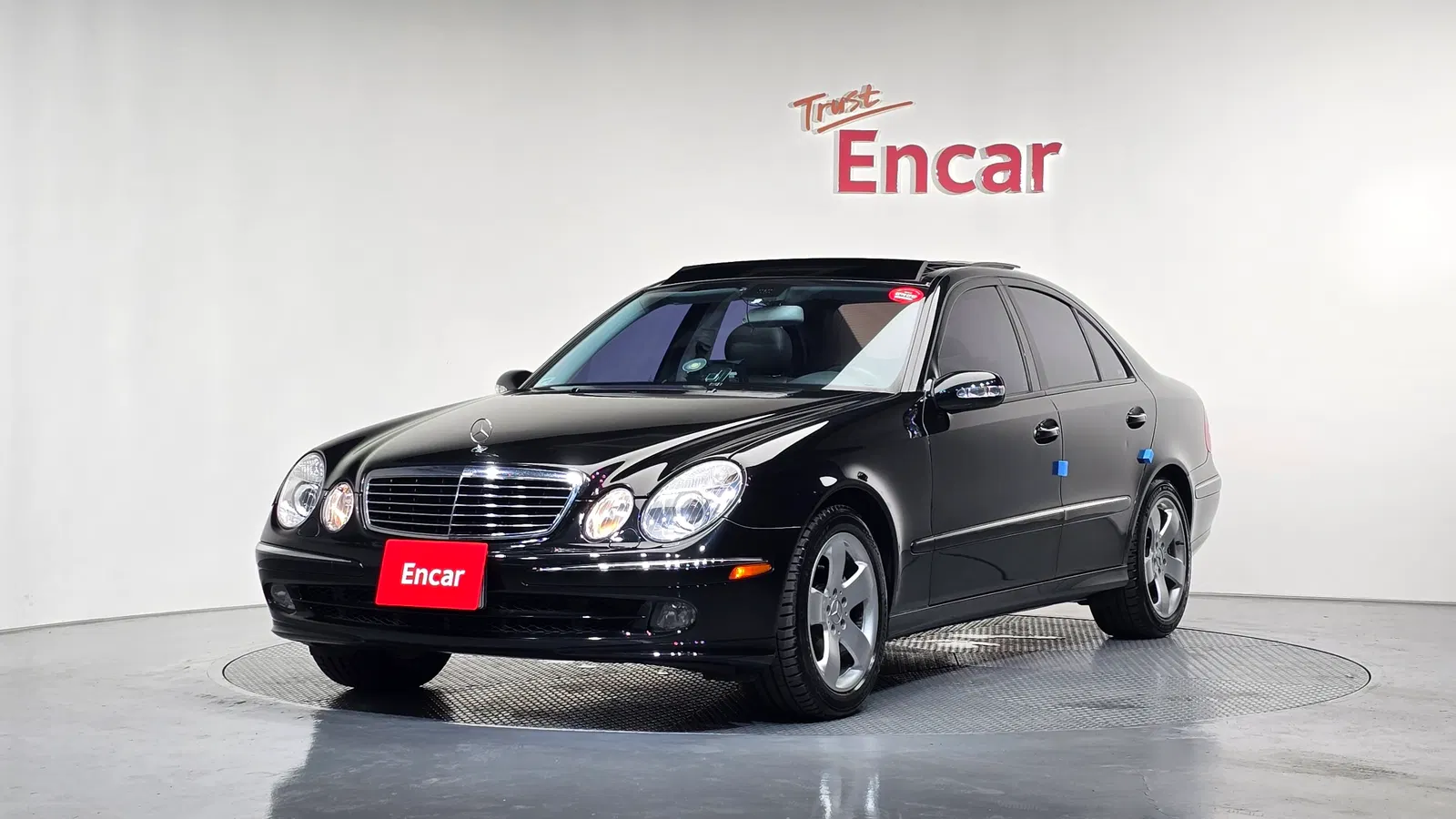 Mercedes-Benz Classe E E500 (W211) 2006 — photo 1 sur 26