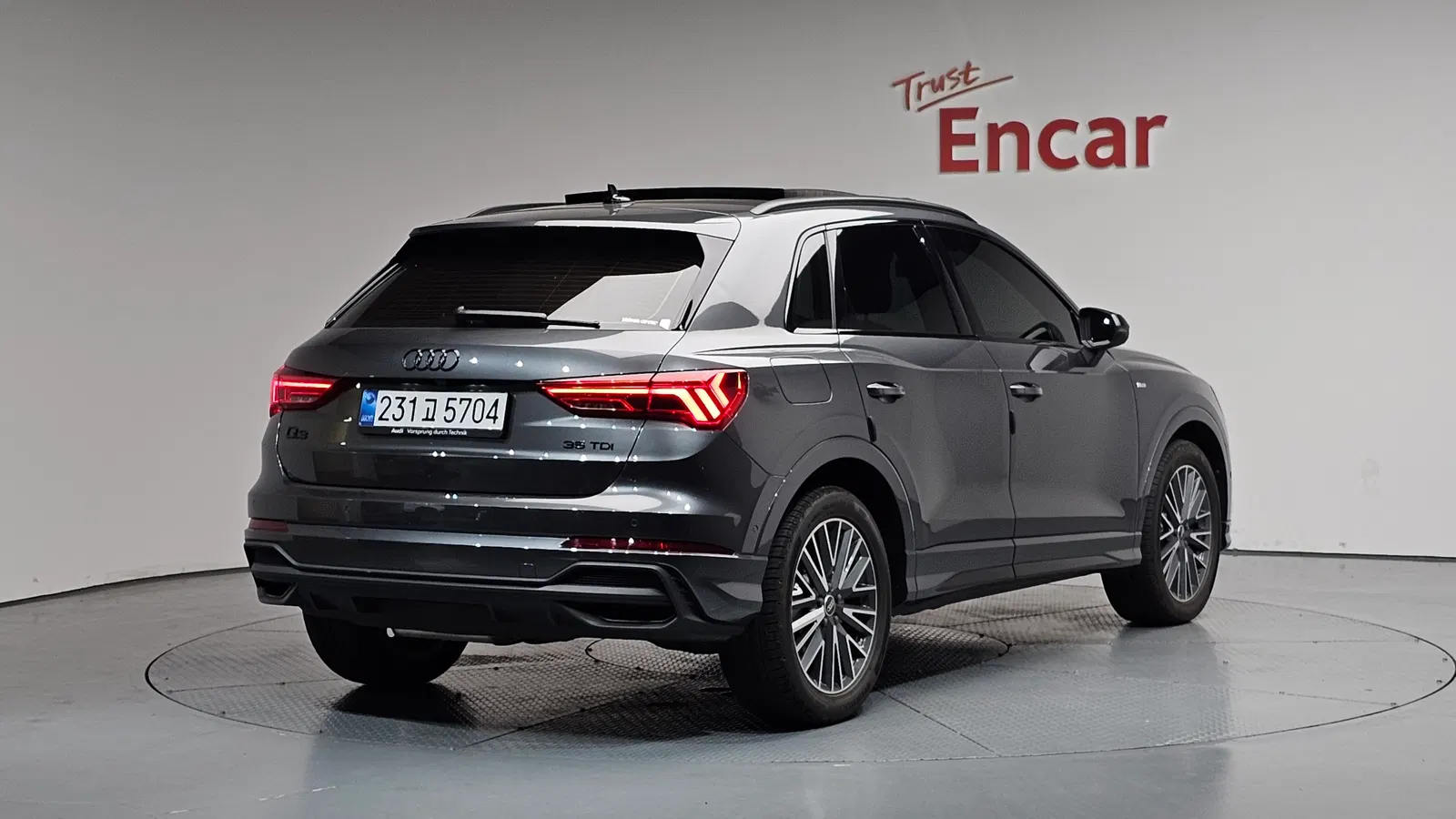 Audi Q3 (F3) 35 TDI Premium 2025 — photo 1 sur 40