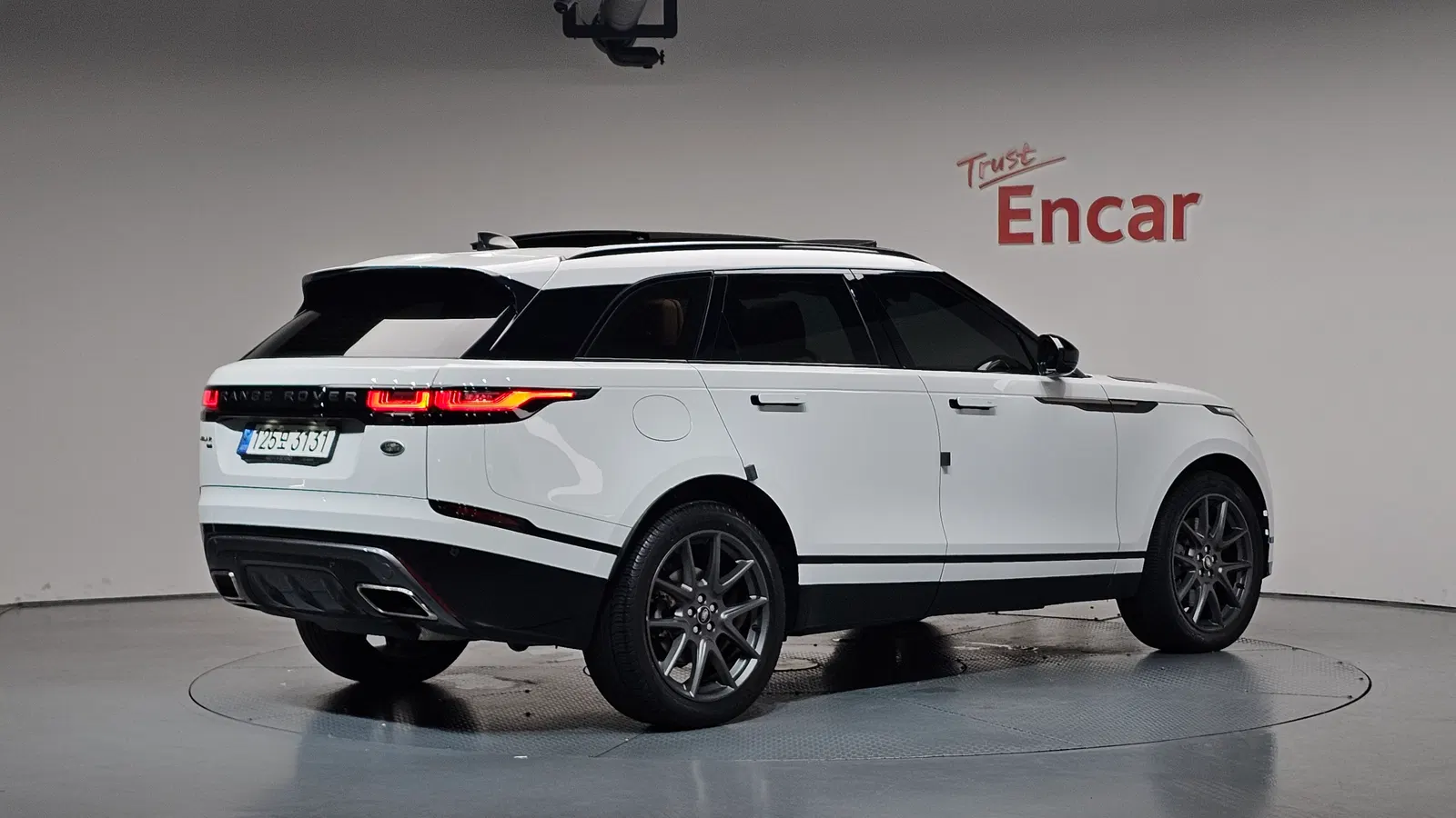 Land Rover Range Rover Velar 3.0 P400 R-Dynamic HSE 2022 — photo 1 sur 37