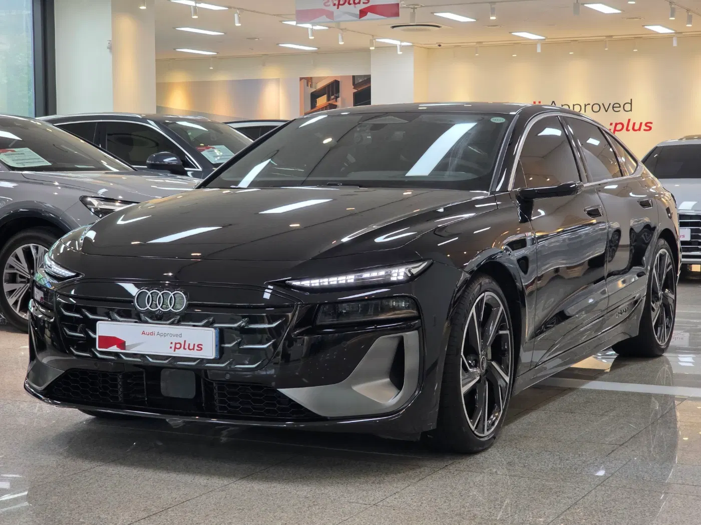 Audi A6 e-tron Performance S Line 2025 — photo 1 sur 26