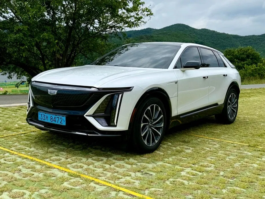 Cadillac Lyriq Sport 2024 — photo 1 sur 26