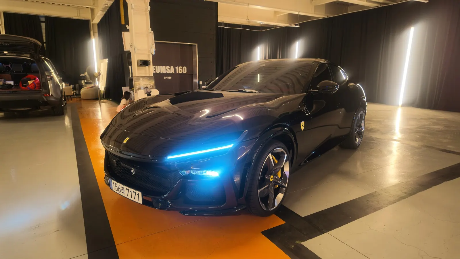 Ferrari Purosangue 6.5 V12 2024 — photo 1 sur 26