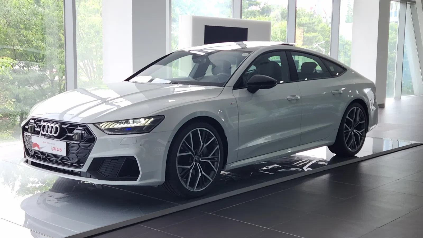 Audi A7 (4K) 55 TFSI Quattro Premium 2025 — photo 1 sur 26