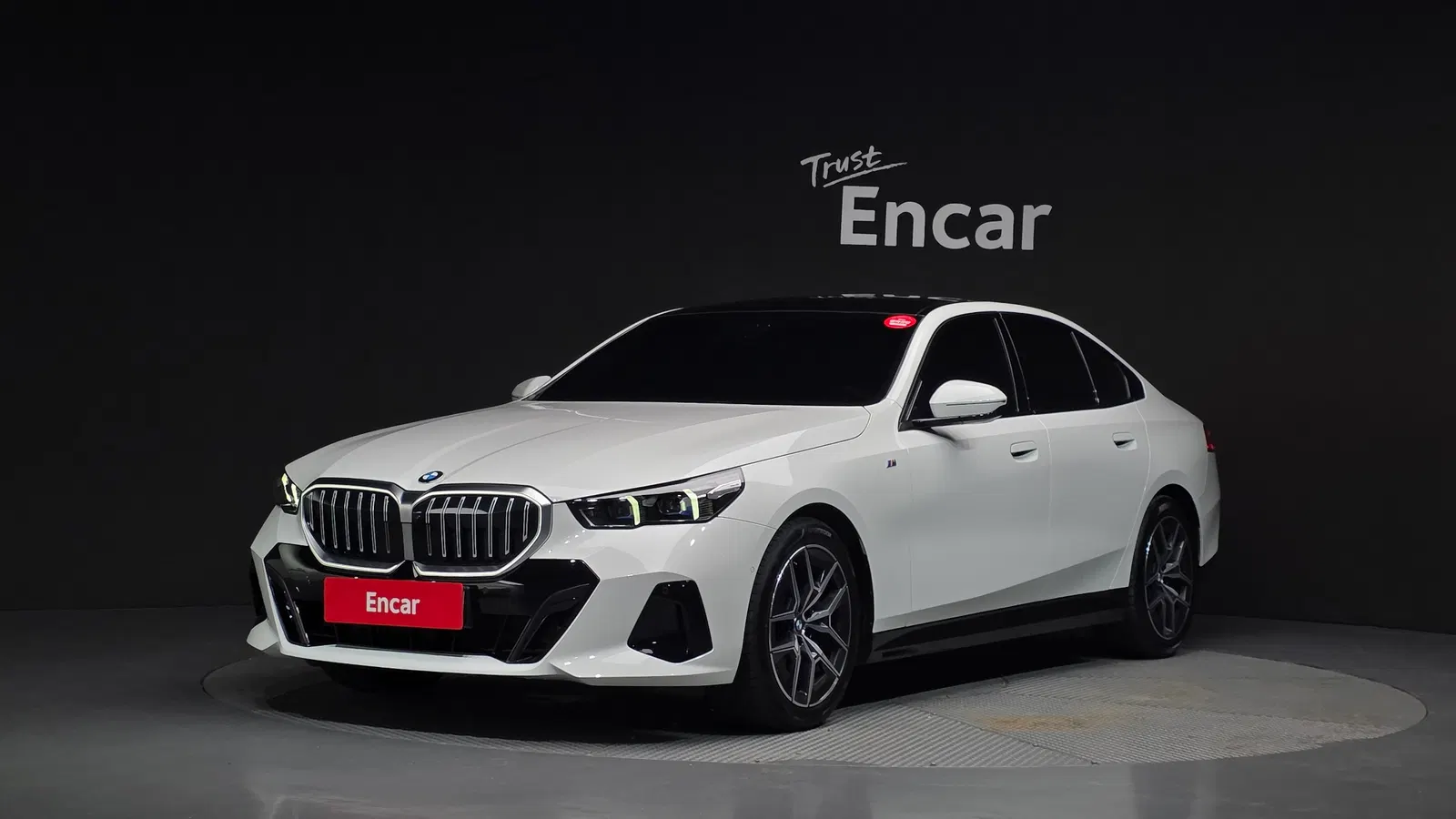BMW Série 5 (G60) 520i M Sport 2025 — photo 1 sur 34