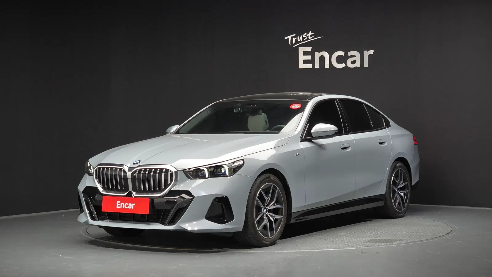 BMW Série 5 (G60) 523d M Sport 2025 — photo 1 sur 20