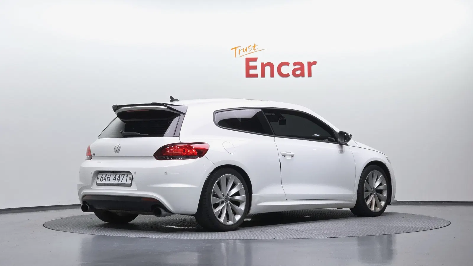 Volkswagen Scirocco 2.0 TSI R 2014 — photo 1 sur 36