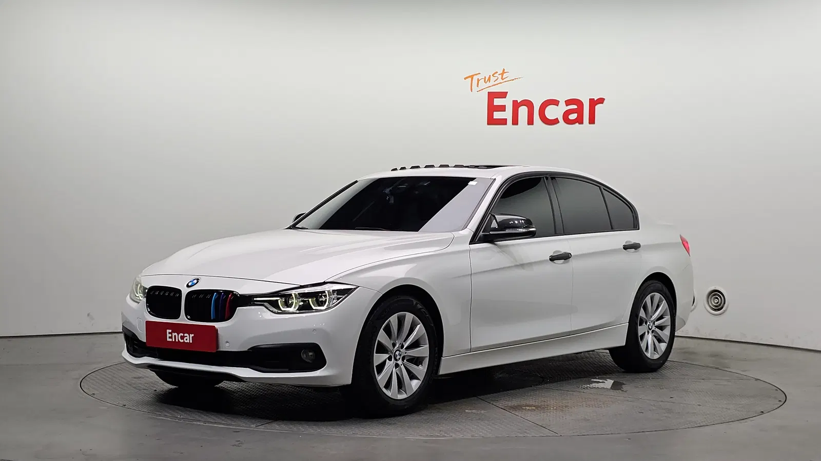 BMW Série 3 (F30) 320d 2016 — photo 1 sur 20