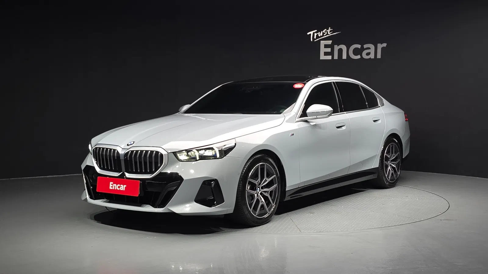 BMW Série 5 (G60) 520i M Sport 2024 — photo 1 sur 41