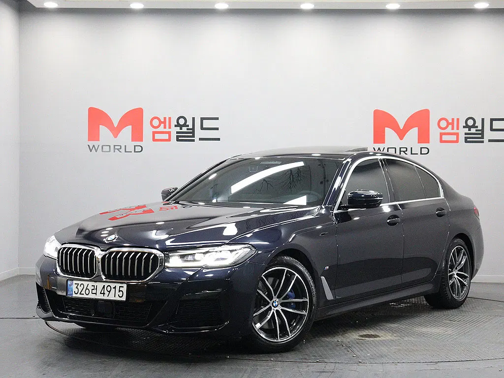 BMW Série 5 (G30) 520i M Sport 2021 — photo 1 sur 26
