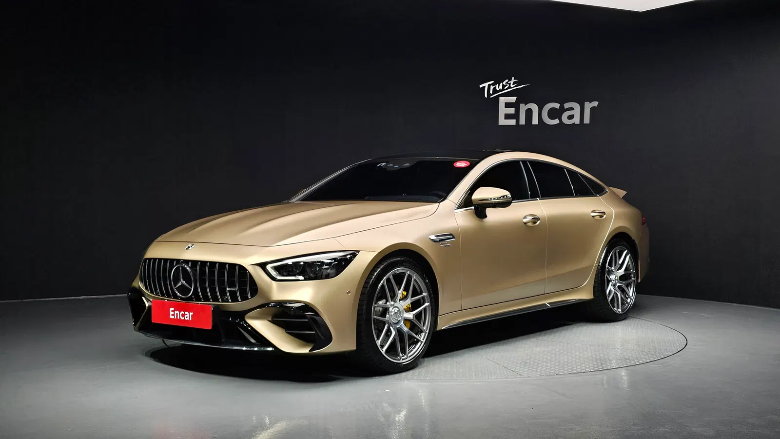 Mercedes-AMG AMG GT 4 portes 43 4MATIC+ Dynamic Golden Daylight 2023 — photo 1 sur 20