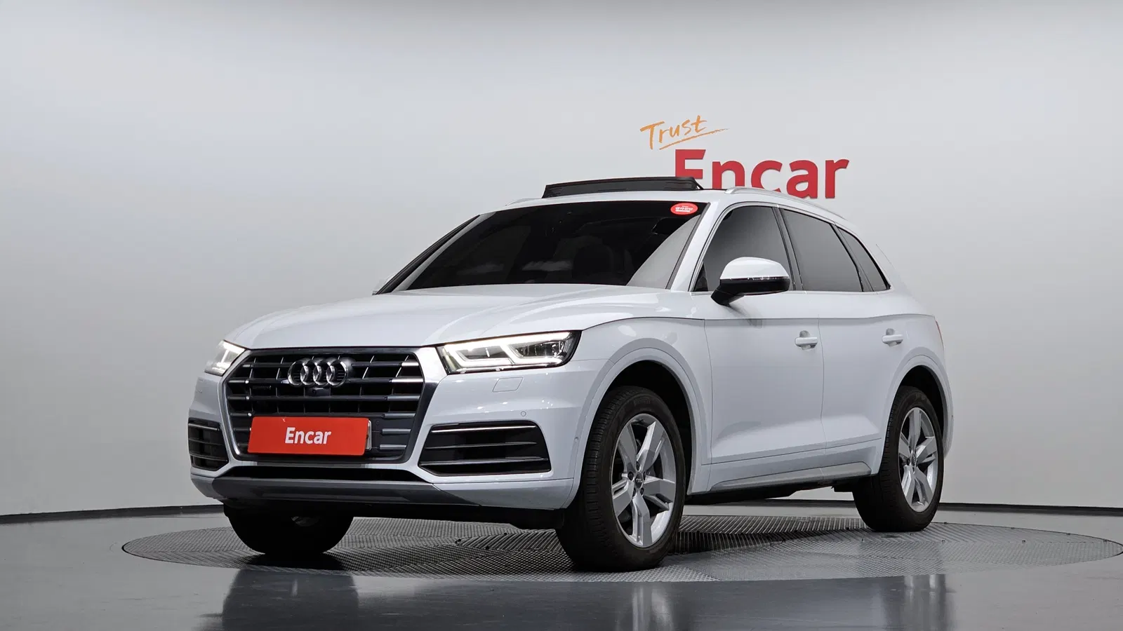 Audi Q5 (FY) 45 TFSI Quattro Premium 2020 — photo 1 sur 33