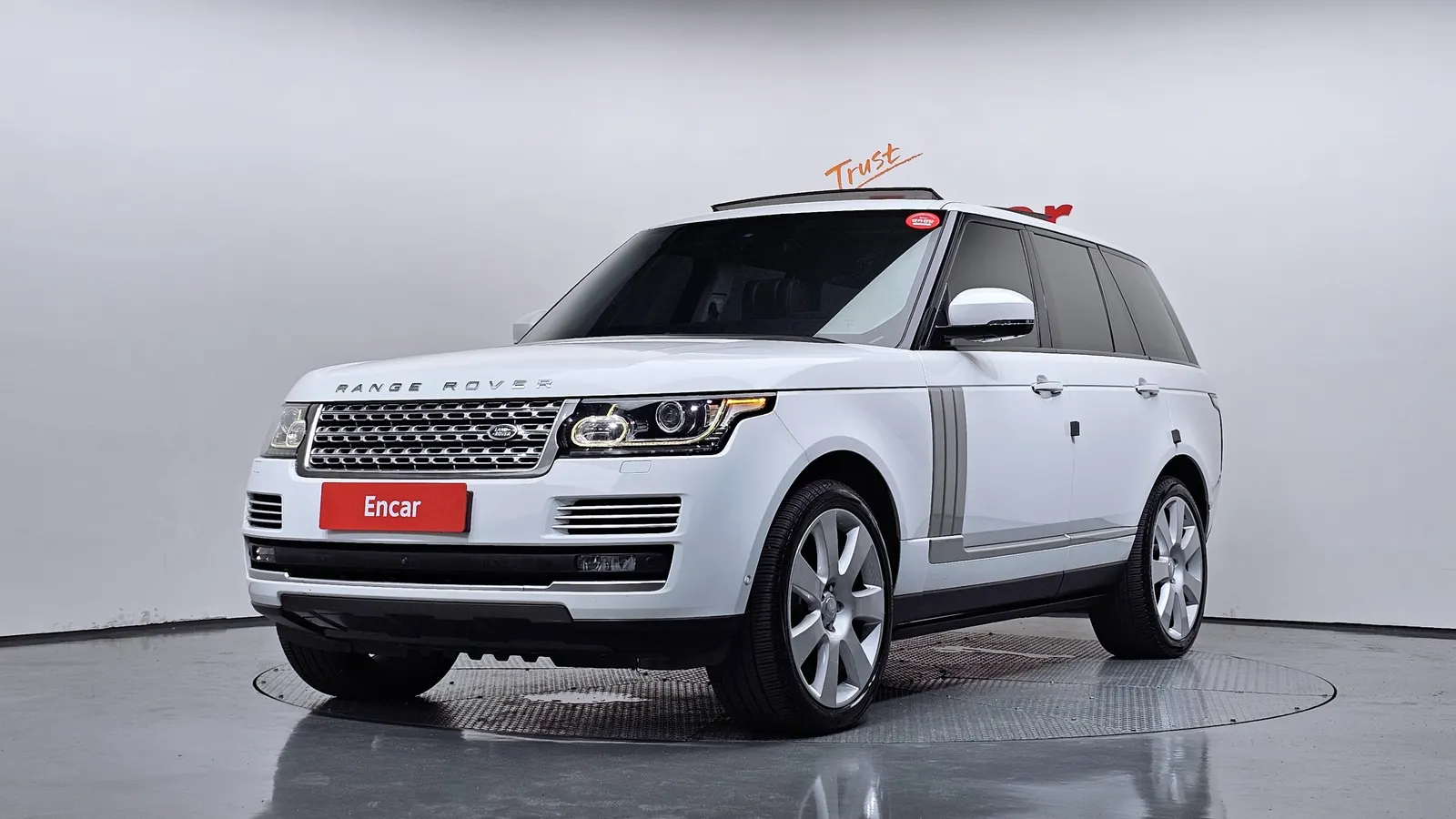 Land Rover Range Rover 4e génération 4.4 SDV8 AB Diesel 2016 — photo 1 sur 26