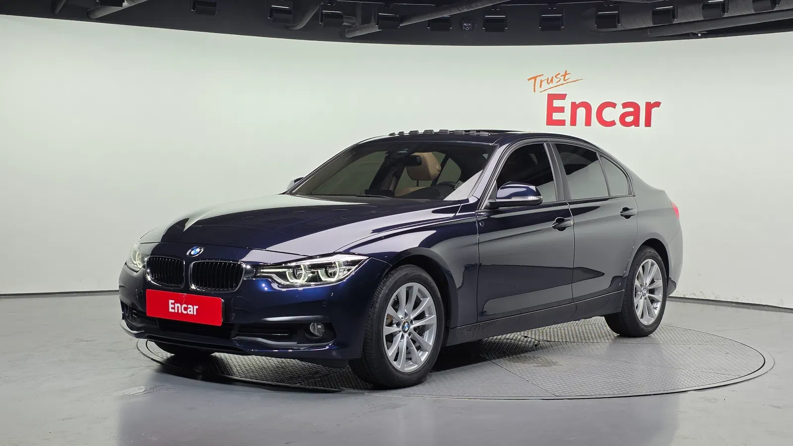 BMW Série 3 (F30) 320d xDrive 2016 — photo 1 sur 20