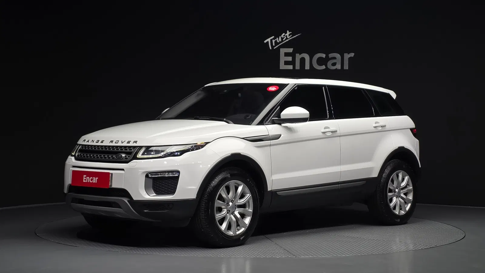 Land Rover Range Rover Evoque 2.0 TD4 SE 2016 — photo 1 sur 20