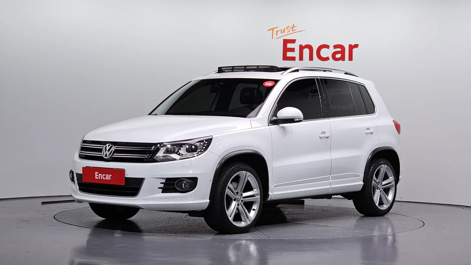 Volkswagen Tiguan 2.0 TDI R-Line 2014 — photo 1 sur 26
