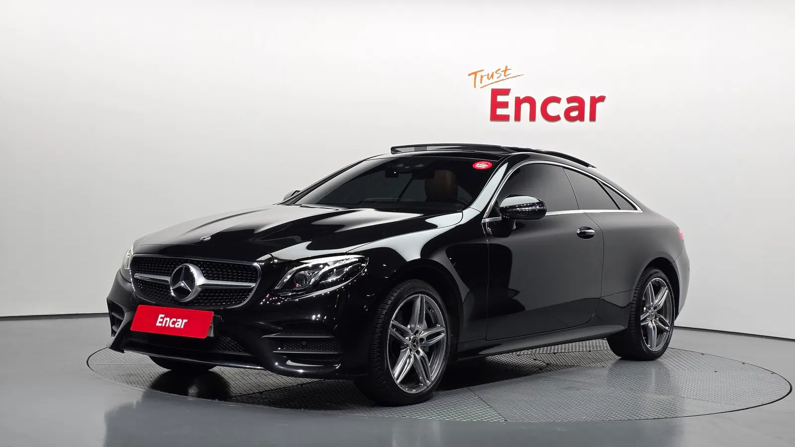 Mercedes-Benz Classe E E220d Coupé (W213) 2019 — photo 1 sur 20