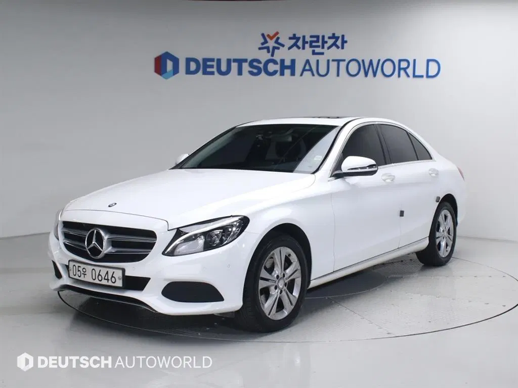 Mercedes-Benz Classe C C220 d 4MATIC (W205) 2016 — photo 1 sur 26