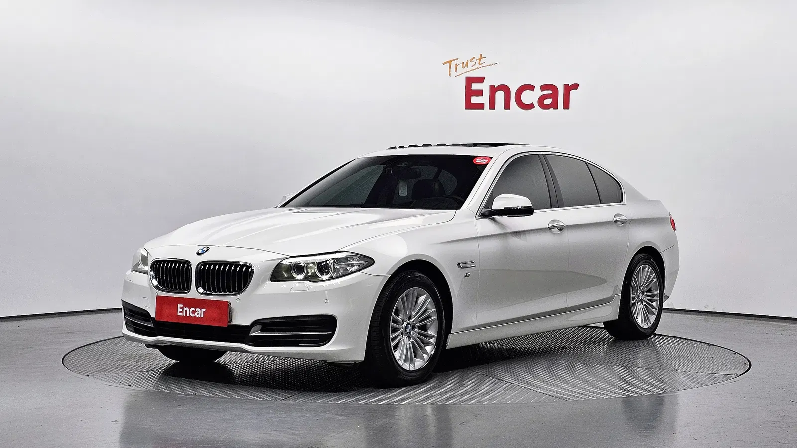 BMW Série 5 (F10) 520d 2015 — photo 1 sur 26