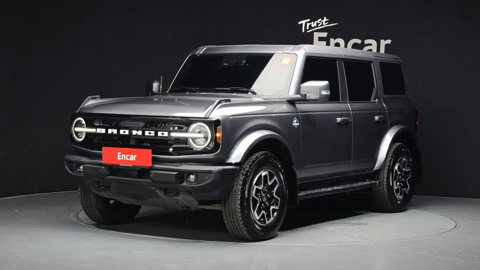 Ford Bronco 6e génération 2.7 Outer Banks 2022 — photo 1 sur 30
