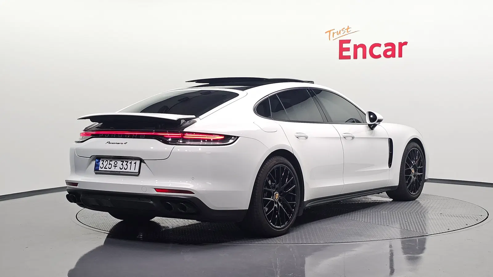 Porsche Panamera (971) 2.9 AWD 2021 — photo 1 sur 34