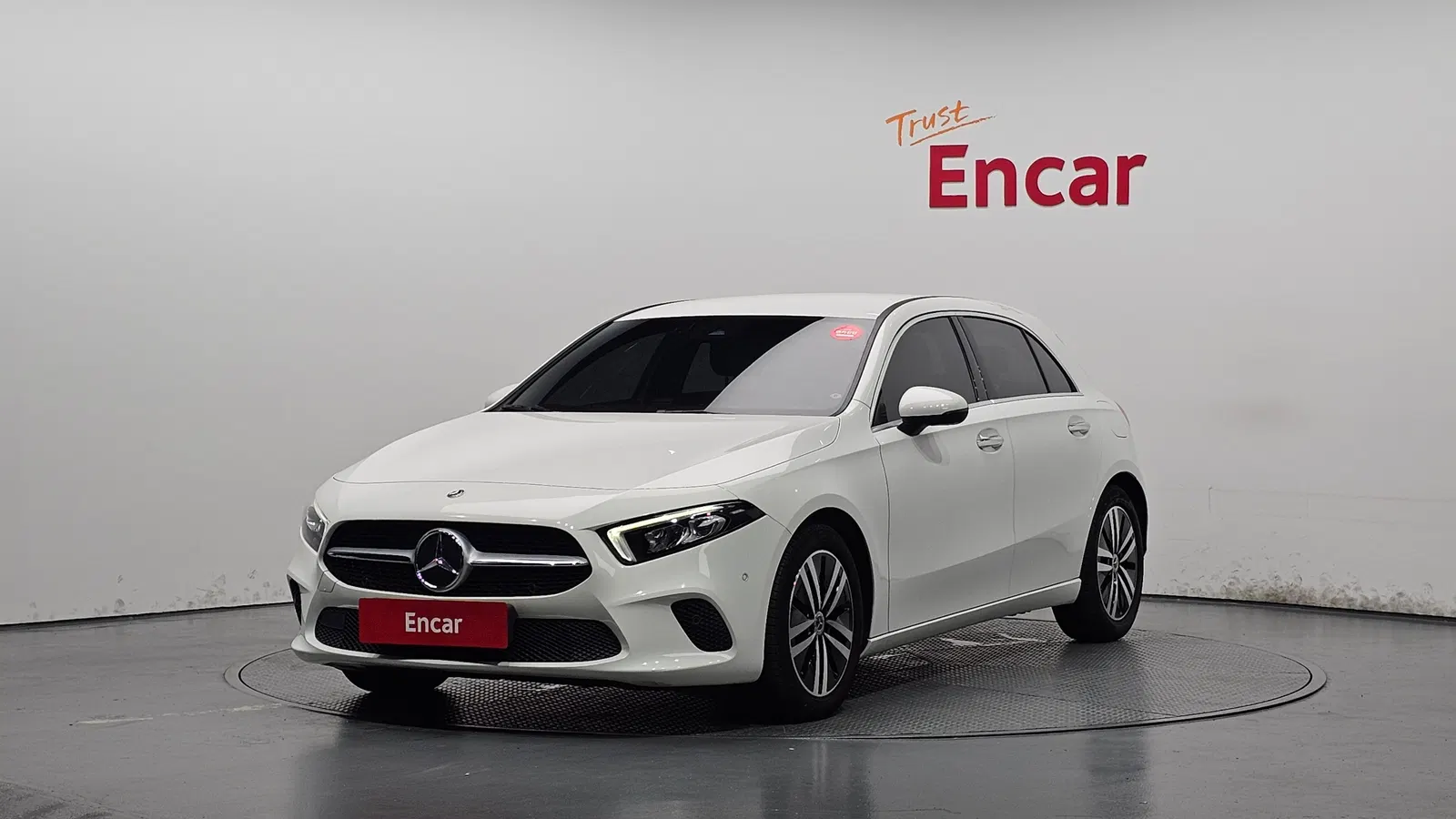 Mercedes-Benz Classe A A220 5 portes (W177) 2022 — photo 1 sur 20
