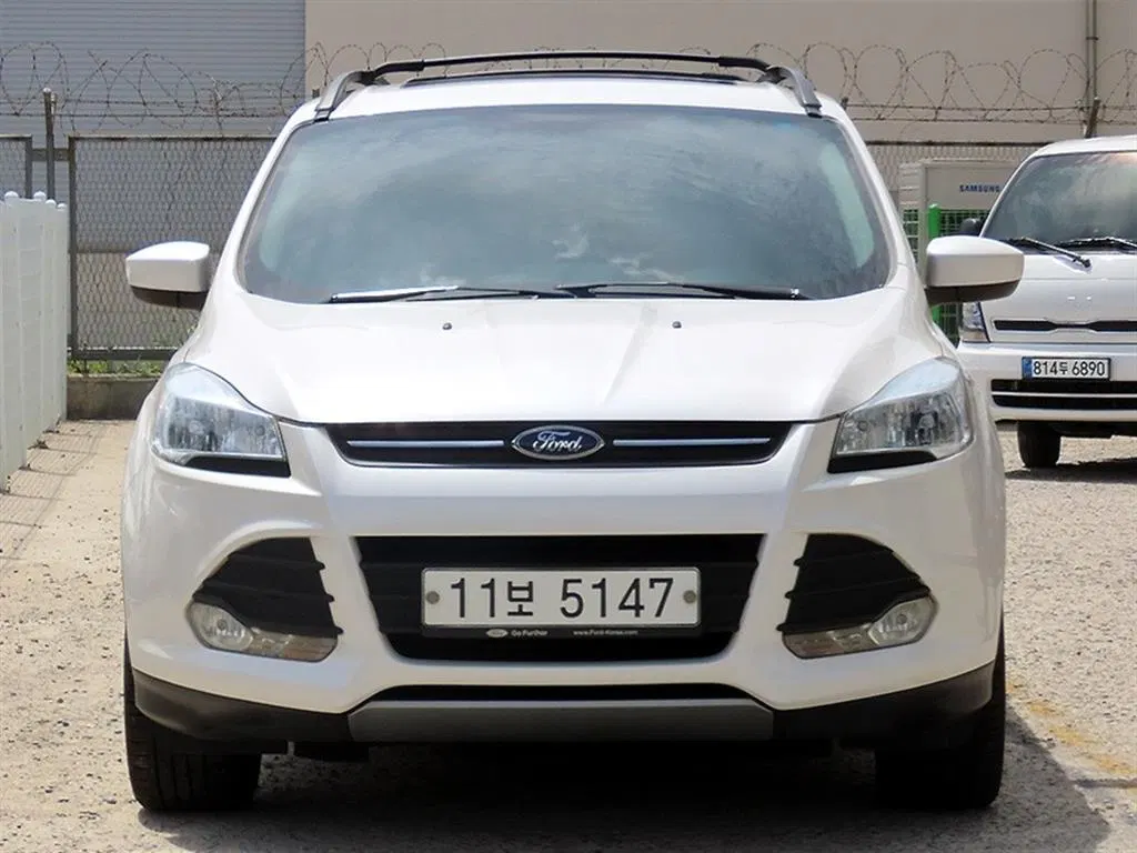 Ford Escape 1.6 2015 — photo 1 sur 26